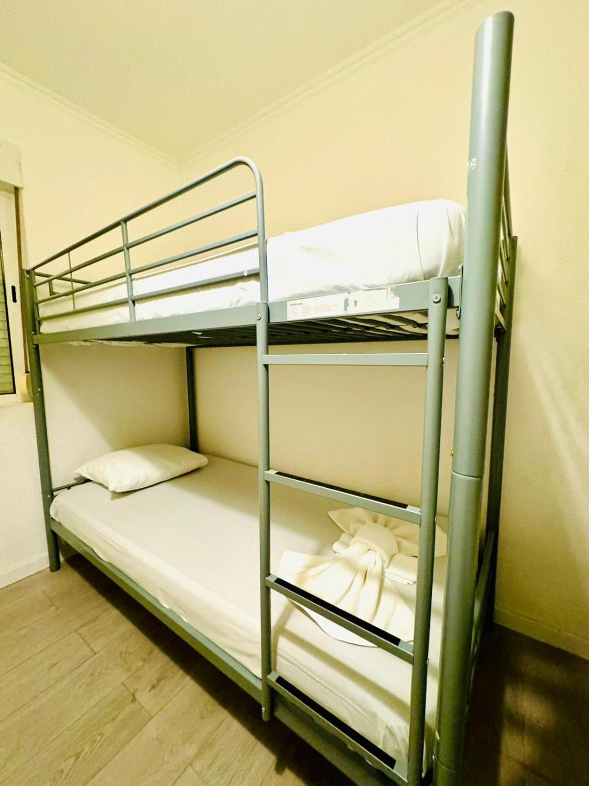 Apartamento T4 อัลบูเฟรา ภายนอก รูปภาพ